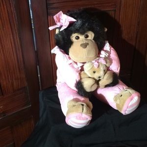 Stuffed animal moneys with baby